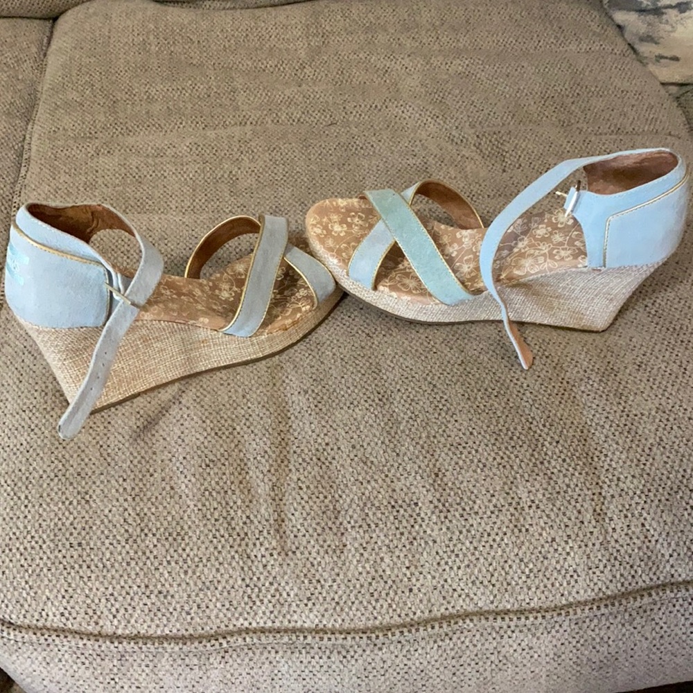 Toms wedges